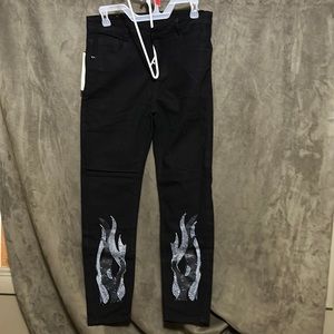 Item 115 NWT black jeans